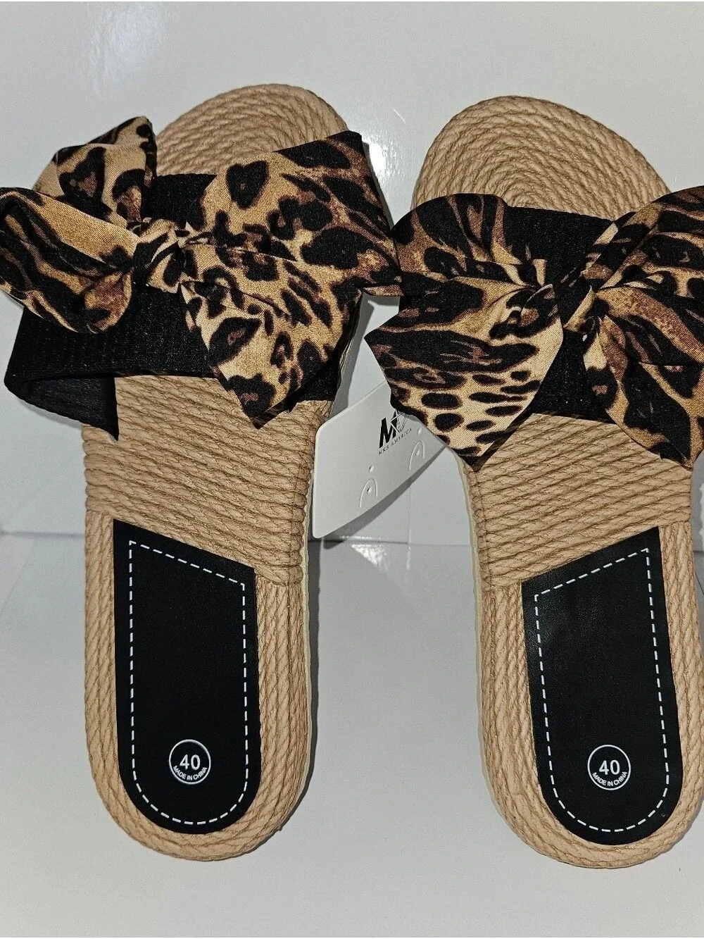 Leopard Print Bow Decor Flip-Flops Flat Sandals Size 7